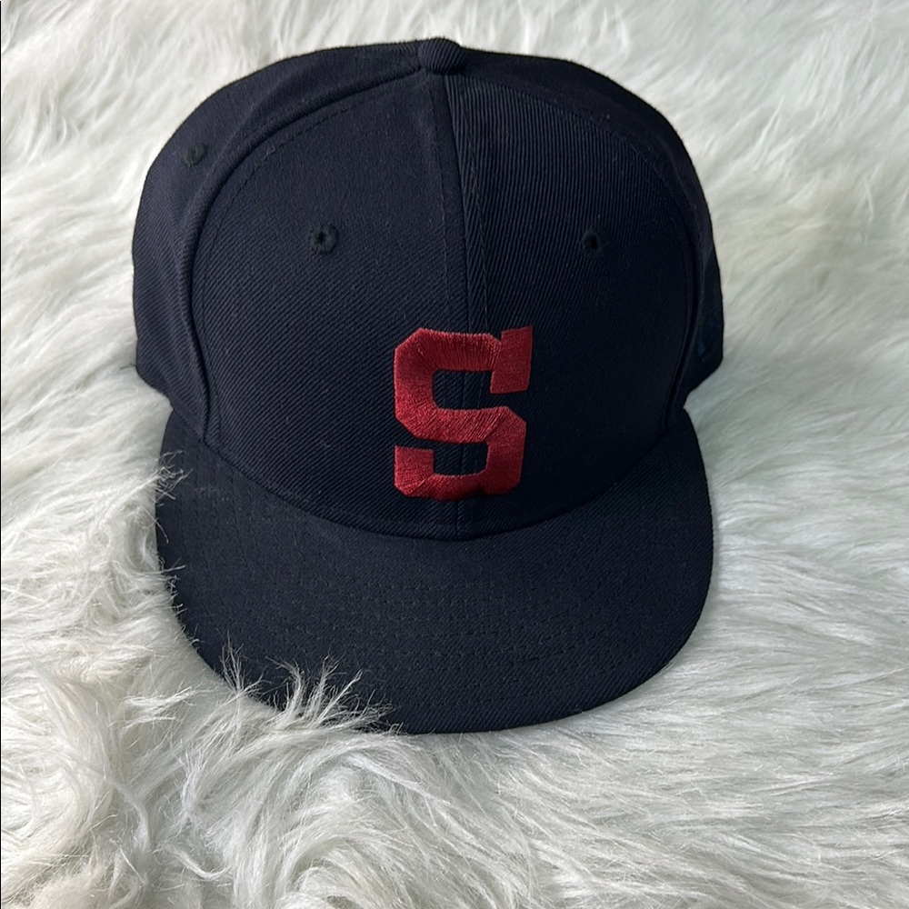 Seattle Rainers fitted size 7 1/2 cap. Worn. New era.